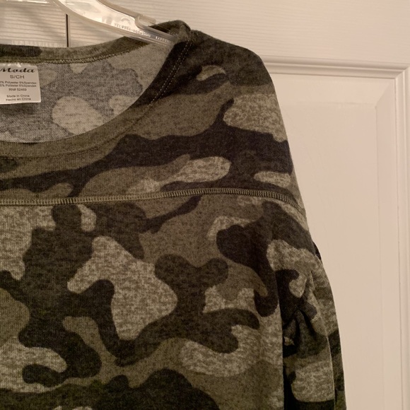 NWT MODA Camouflage CAMO Top Balloon & Quarter Length Sleeves - Picture 3 of 11